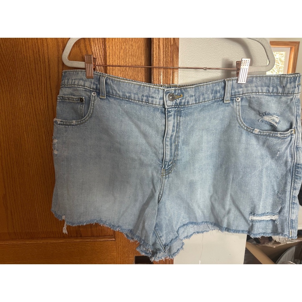 Aerie XXL Light Wash Distressed Denim Shorts Elastic Back Frayed Hem XXL - Picture 2 of 9